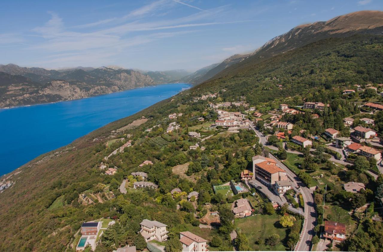 Hotel San Zeno San Zeno di Montagna Exterior foto
